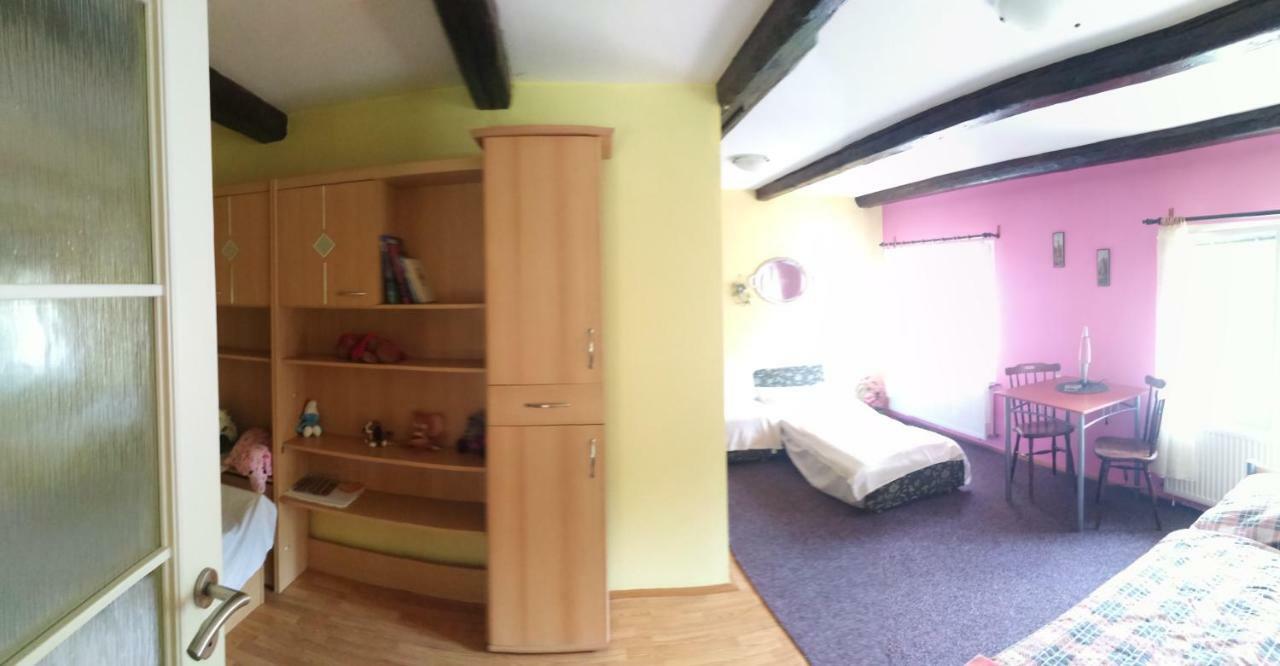 Apartment U Sarky ロケト エクステリア 写真